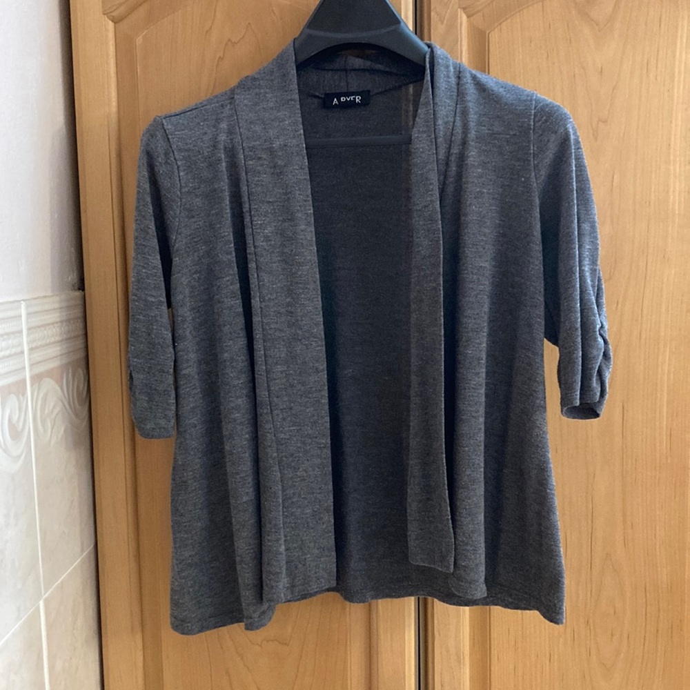 A Byer brand Dark grey shawl 3/4 sleeves size M